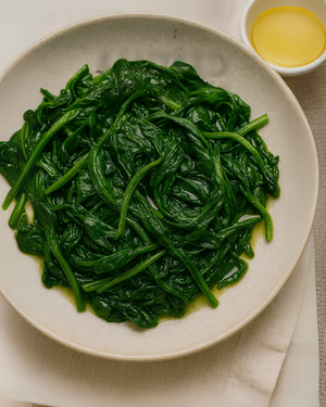 Sautéed Garlic Spinach in Macadamia Oil ( Keto, Paleo, Vegetarian, Vegan, Gluten-free)