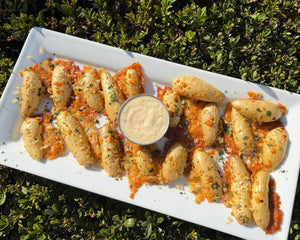 Crispy Parmesan-Crusted Roasted Potatoes & Garlic Aioli Dipping Sauce
